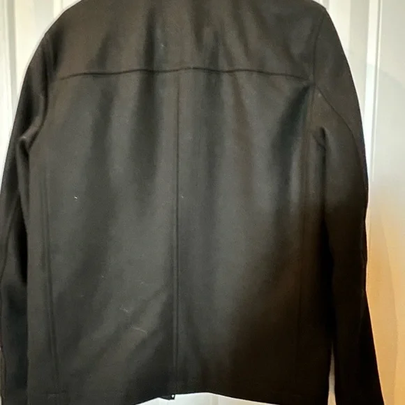 Size small Roundtree and Yorke black pea coat with quilted inner lining